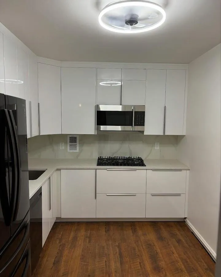 Renovated kitchen with quartz countertops in Tukwila